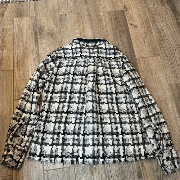 MNML Men’s Raw Edge Flannel Shirt White And Black Size Small‎